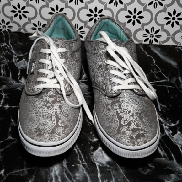 Van's off the wall 7.5 womans - Picture 2 of 6